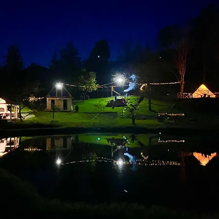 Luxe tent Wild Glamping Cornereva