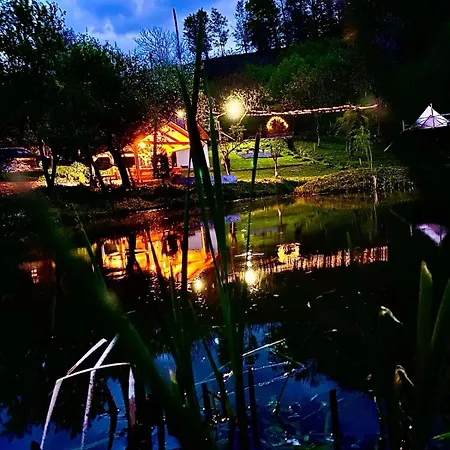 Wild Glamping