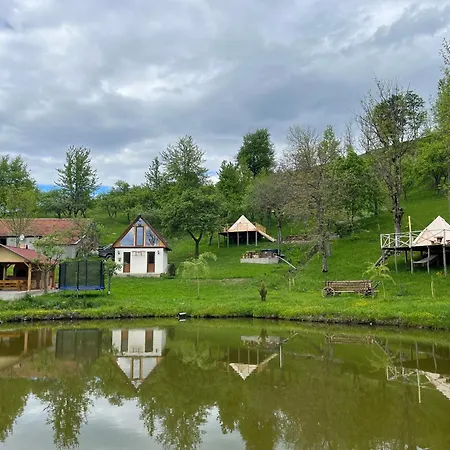 Luxe tent Wild Glamping Cornereva